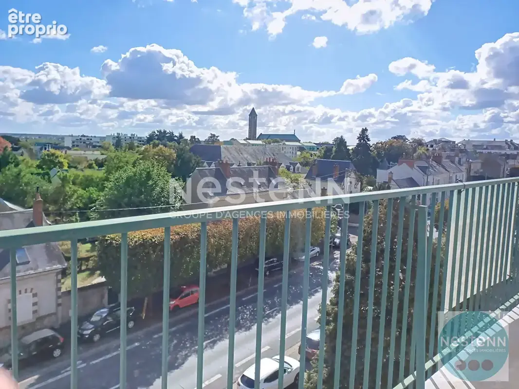 Blois - Quartier administratif - Bel appartement T3 avec balcon - 4ème étage avec ascenseur - photo 4