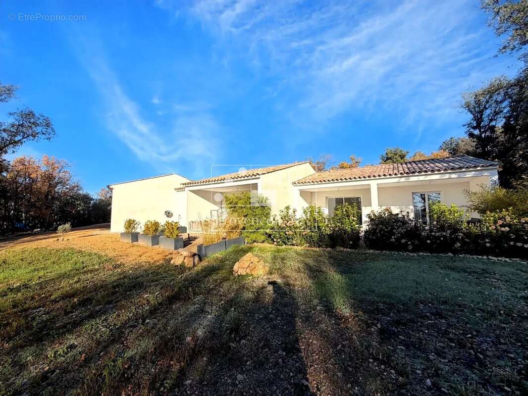Maison à BAUDINARD-SUR-VERDON