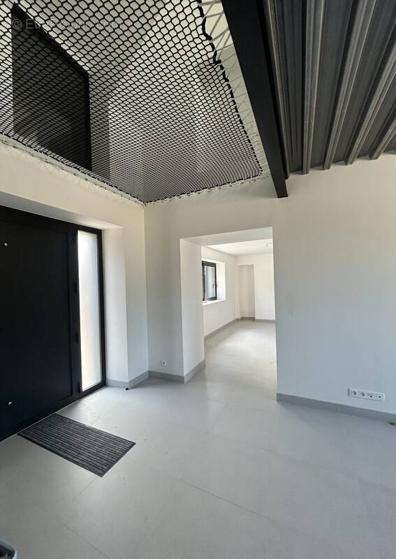 Maison à BAZOCHES-SUR-GUYONNE