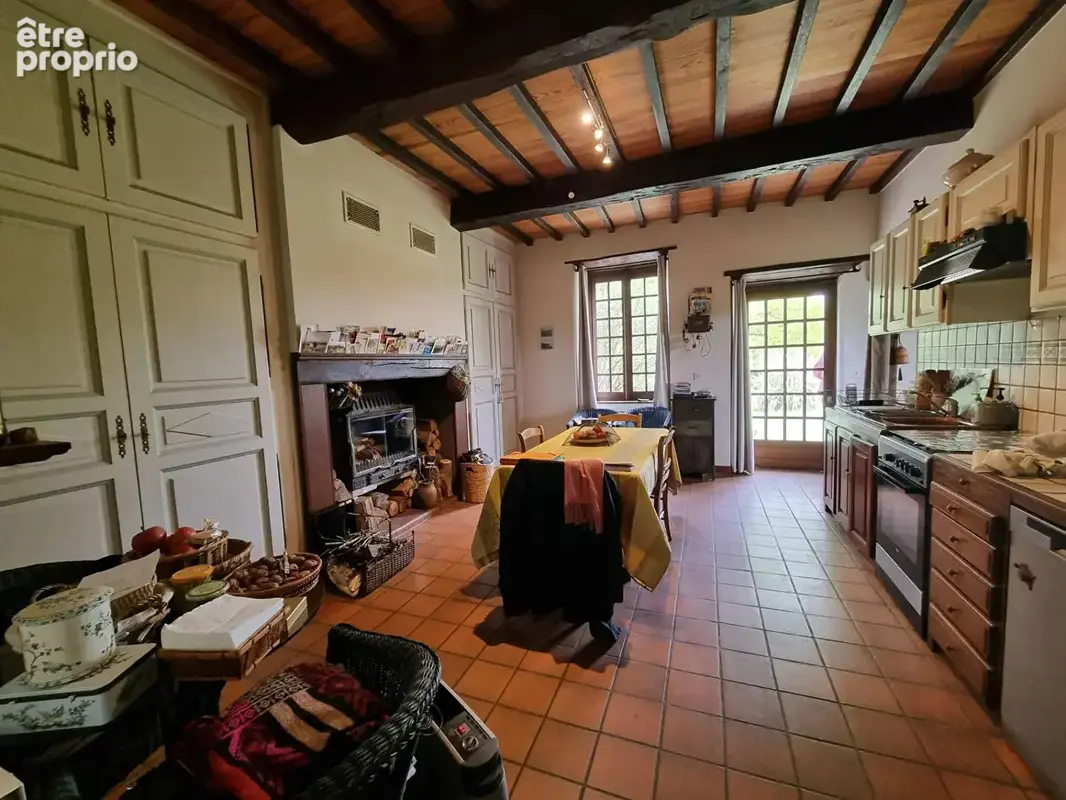 Maison de campagne sur terrain de 9738m² - photo 3