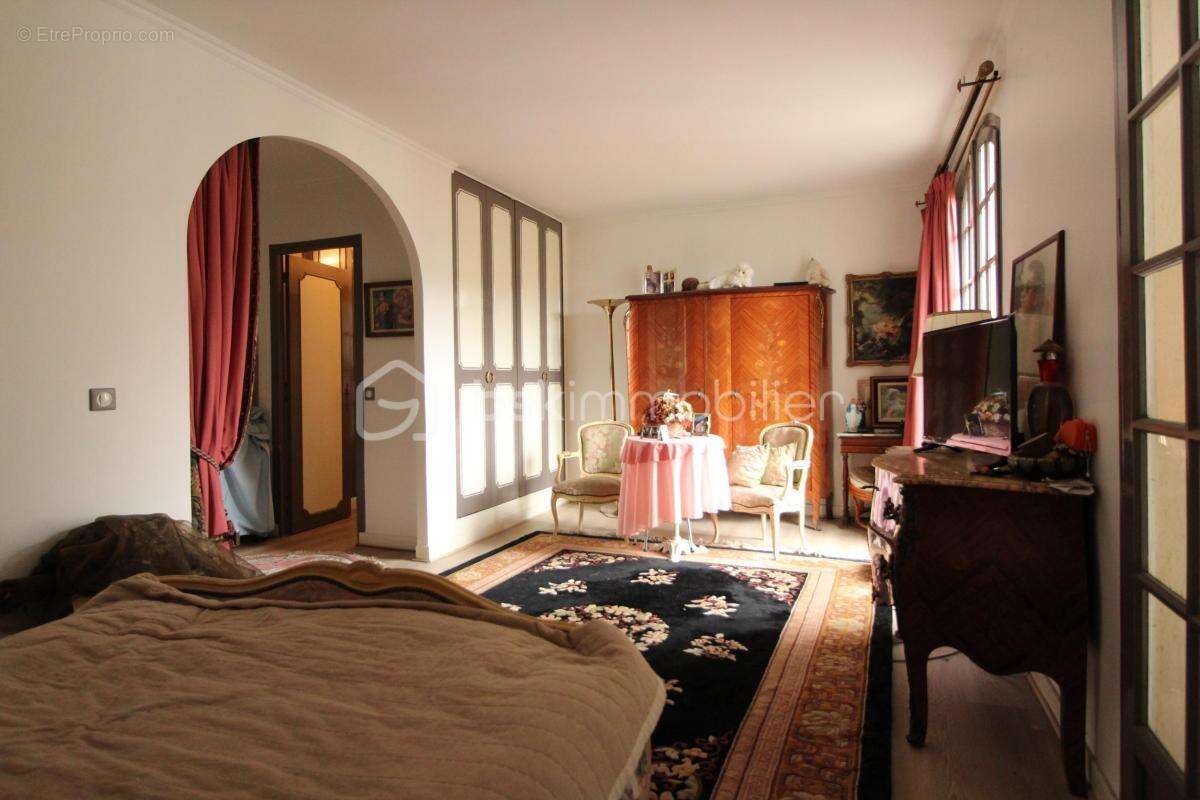Maison individuelle de 7 pièces avec piscine - photo 5
