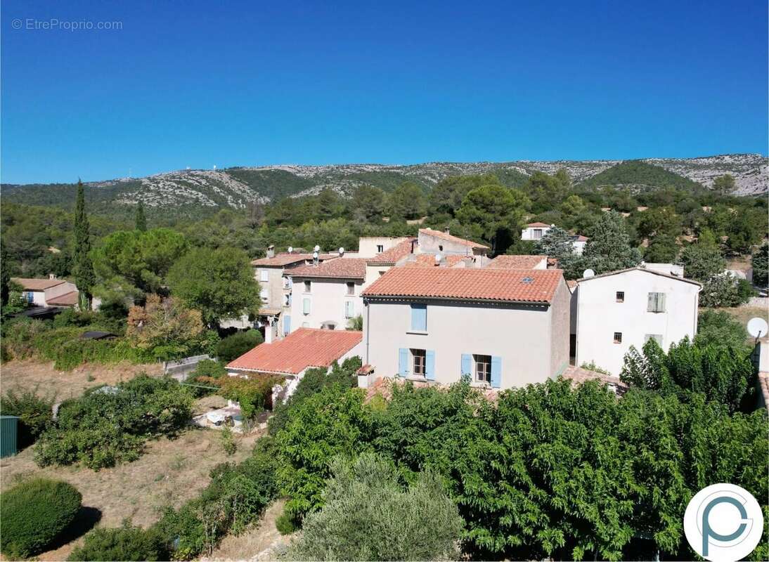 Maison à CUGES-LES-PINS