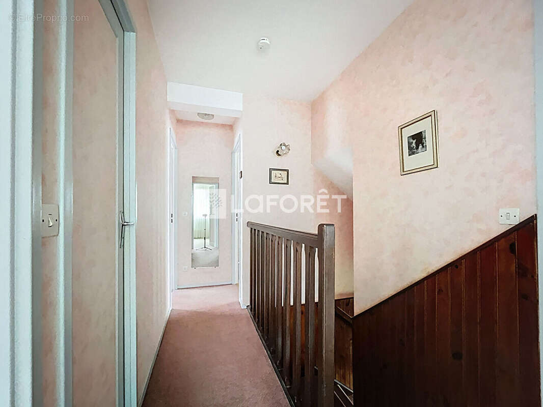 Maison à SAINT-MARTIN-DU-TERTRE