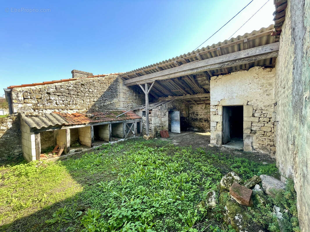 Appartement à TAILLEBOURG