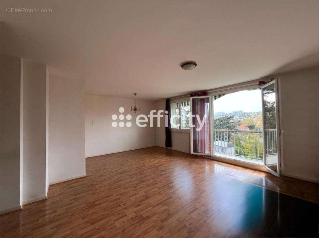 Appartement à CALUIRE-ET-CUIRE