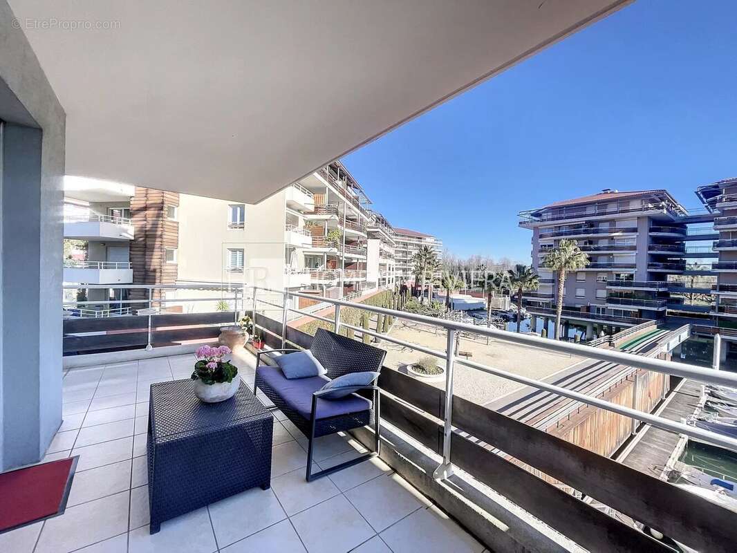 Appartement à MANDELIEU-LA-NAPOULE