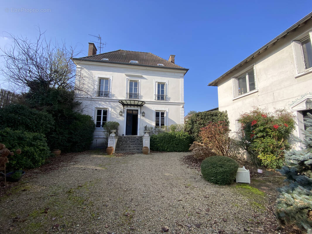 Maison à L&#039;ISLE-ADAM