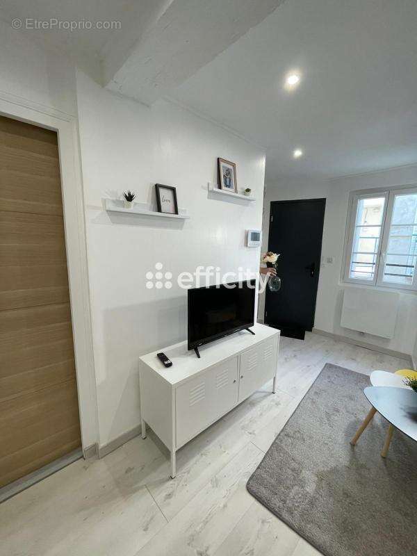 Appartement à SAINTES