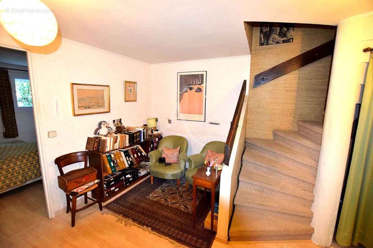 Maison à GIF-SUR-YVETTE