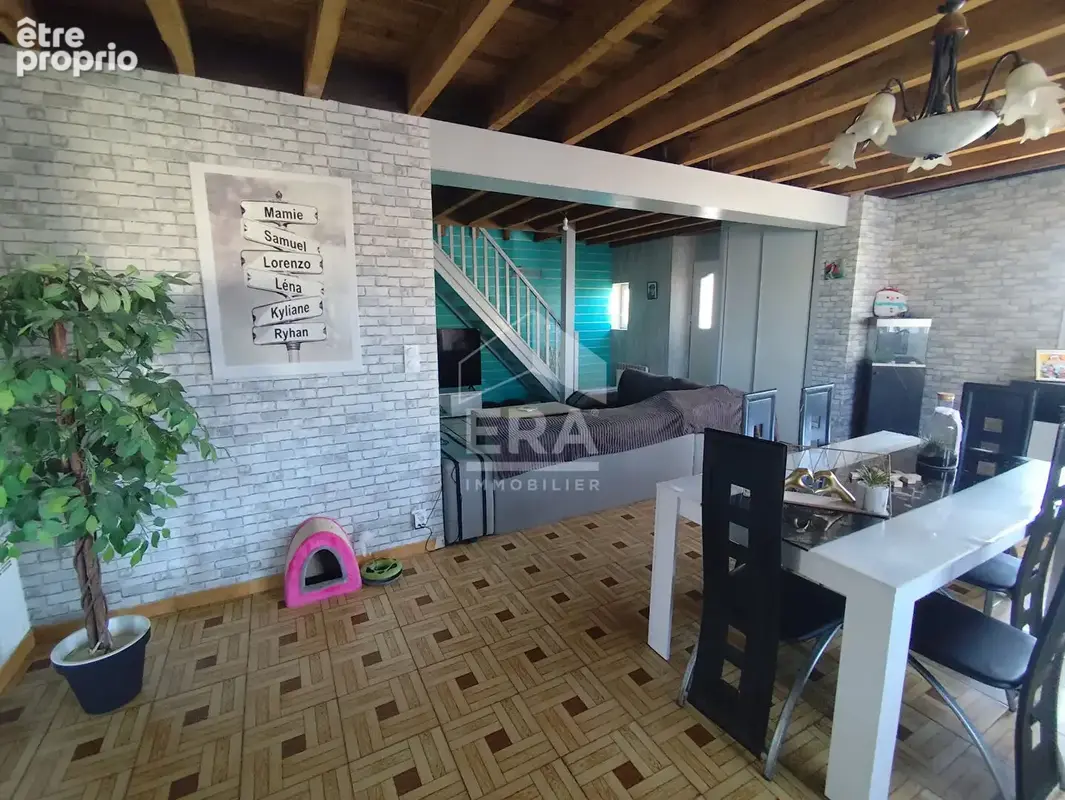 Maison 6 pièces 171 m² à vendre à Roumazieres-Loubert (16270) - photo 6
