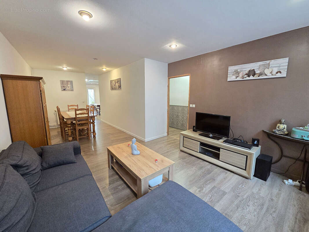 Maison à SAINT-QUENTIN