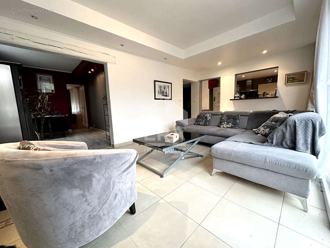 Maison à VARENNES-SUR-SEINE