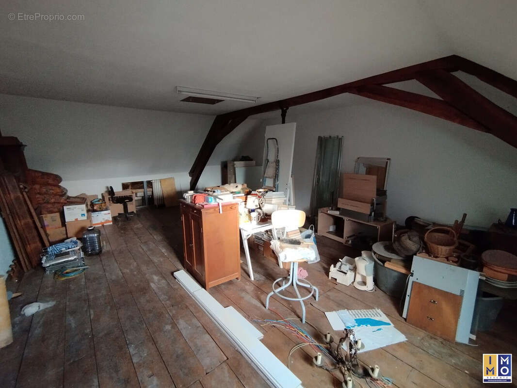 Maison à BENGY-SUR-CRAON