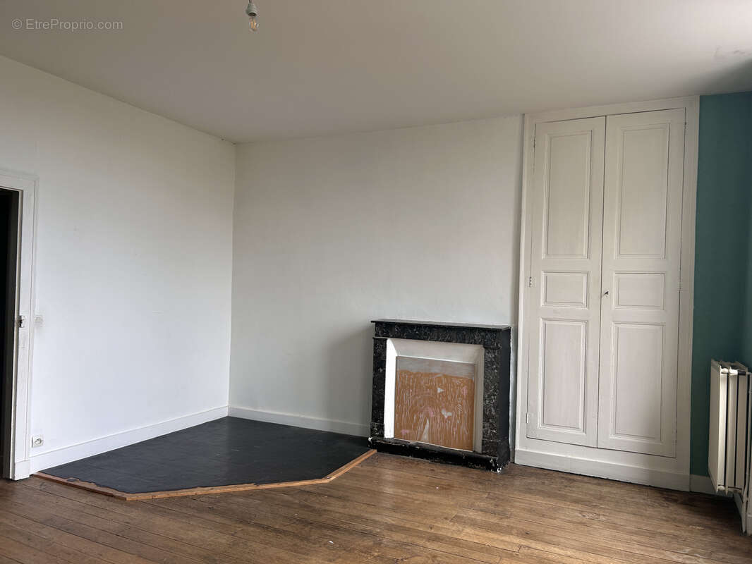 A VENDRE - Maison 5 pièces avec jardin et dépendances à Prissac - photo 13