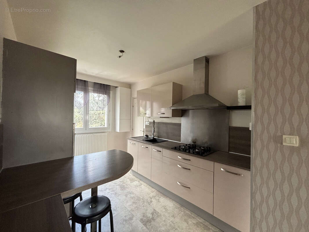 Appartement à SAINT-ETIENNE