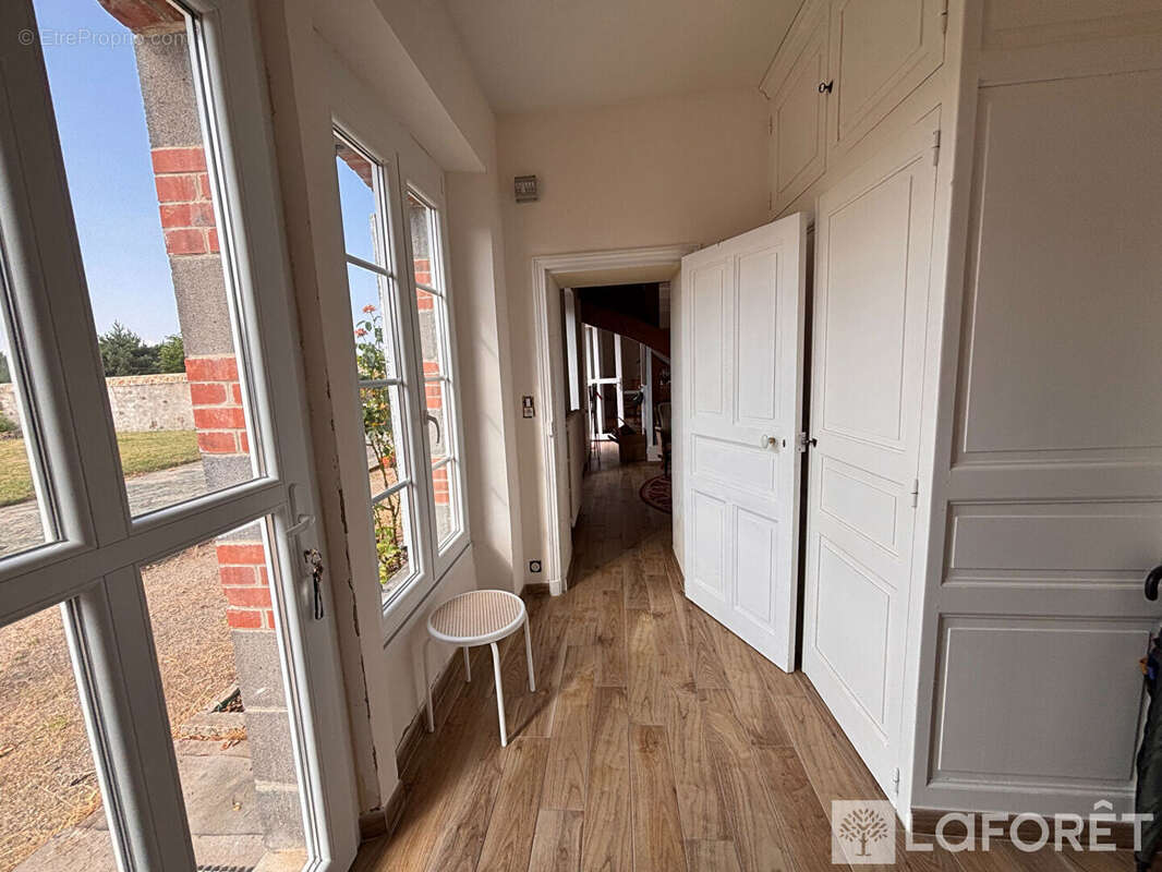 Maison à RUYNES-EN-MARGERIDE