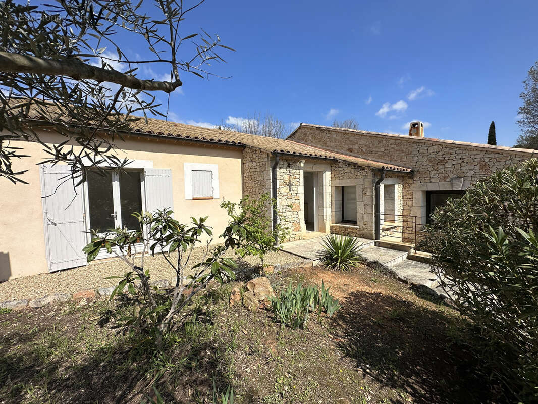 Maison à ROUSSILLON