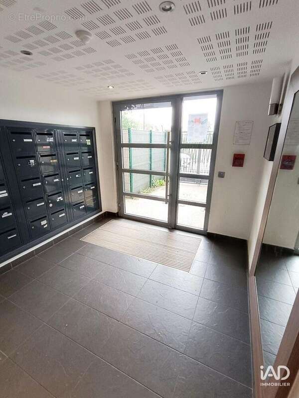 Photo 5 - Appartement à FLEURY-MEROGIS