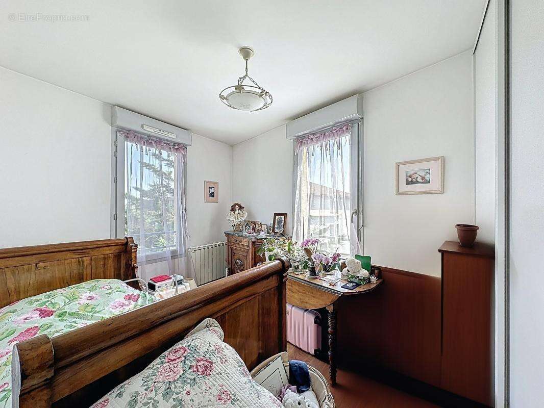 Appartement à CRAPONNE