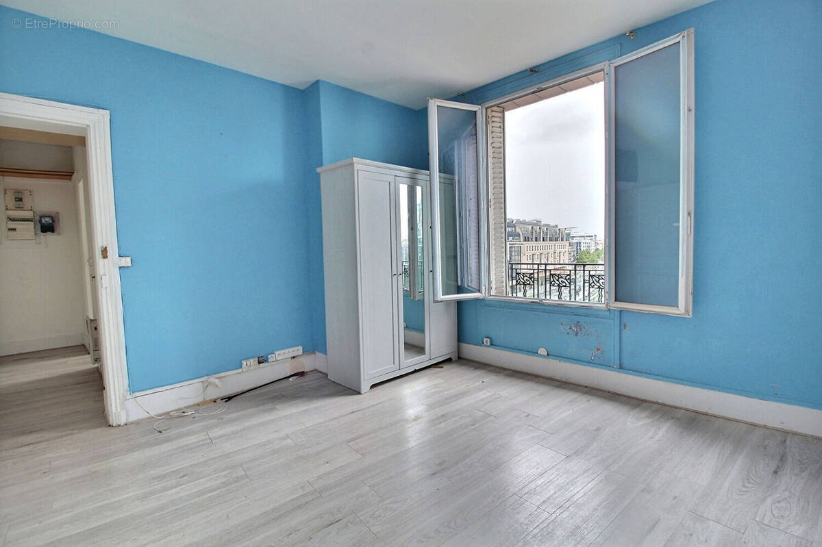 Appartement à LA GARENNE-COLOMBES