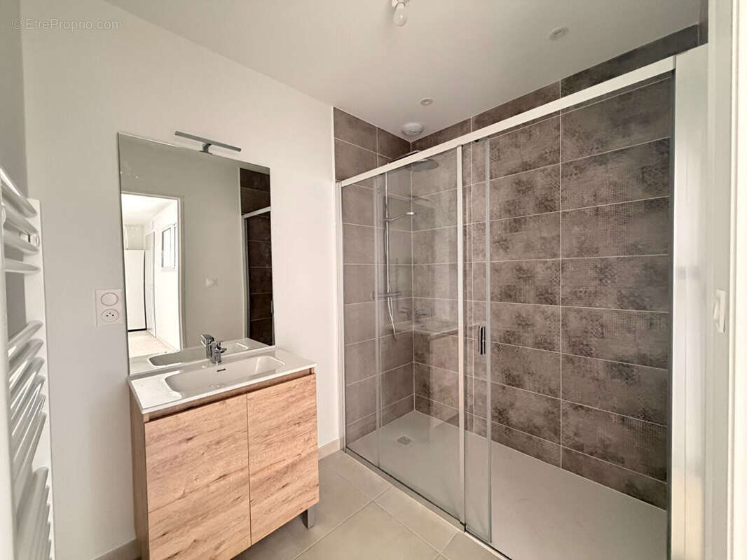 Maison neuve 3 pièces à vendre à Aytré - Confort et calme garantis ! - photo 4