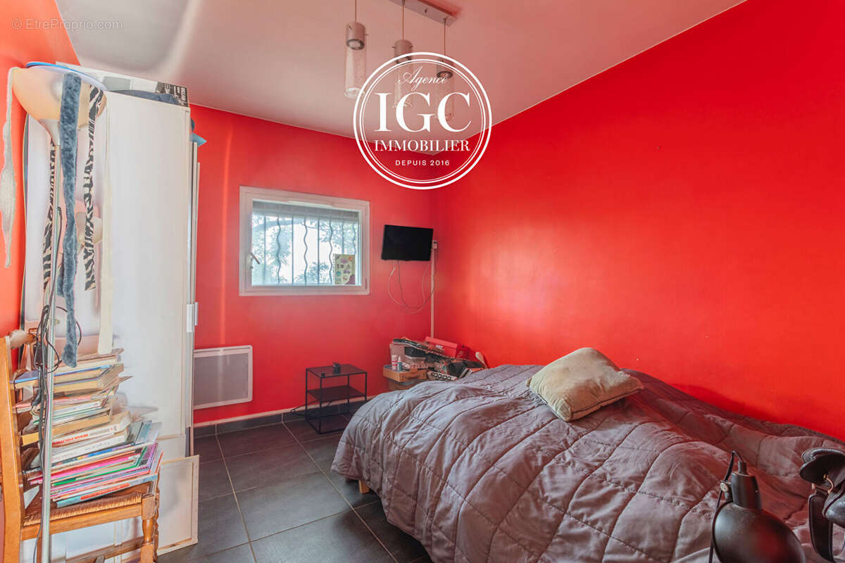 Maison à CHATEAUNEUF-LES-MARTIGUES