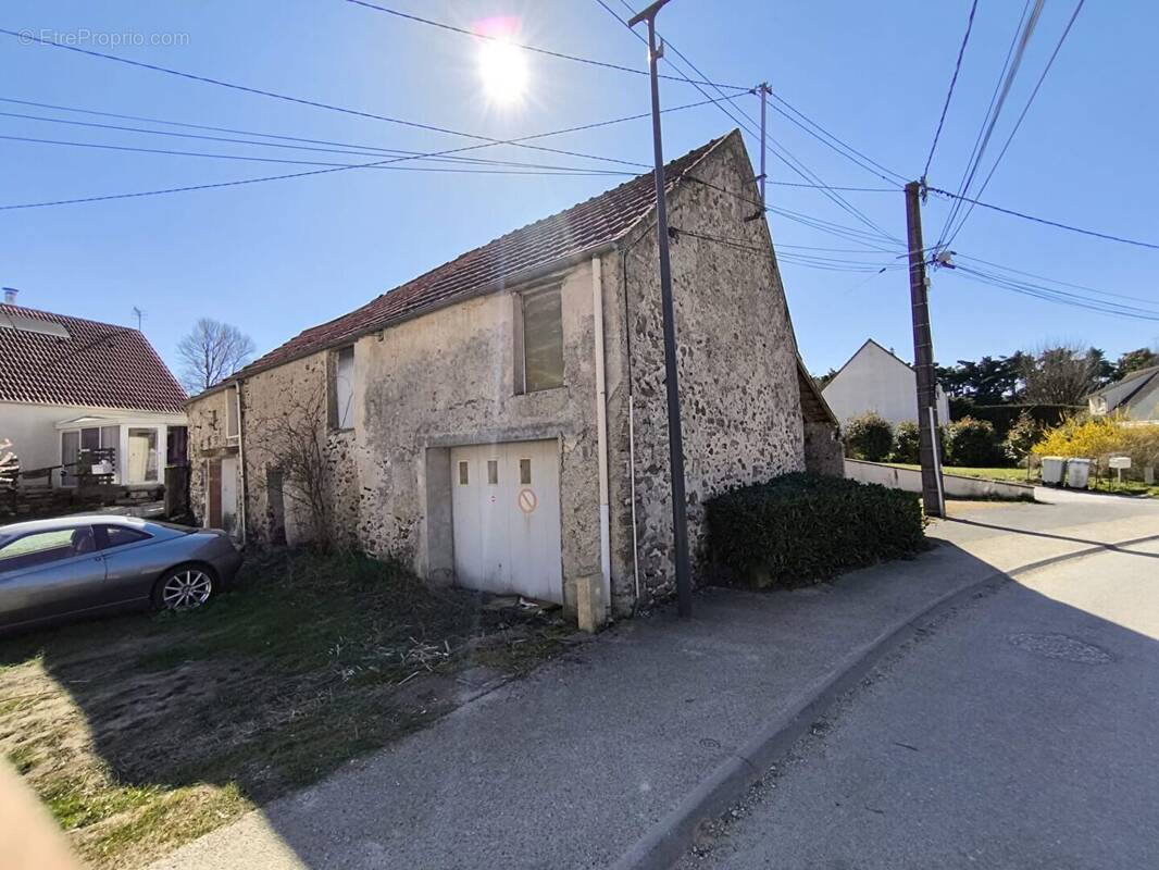 Maison à BEZU-SAINT-GERMAIN