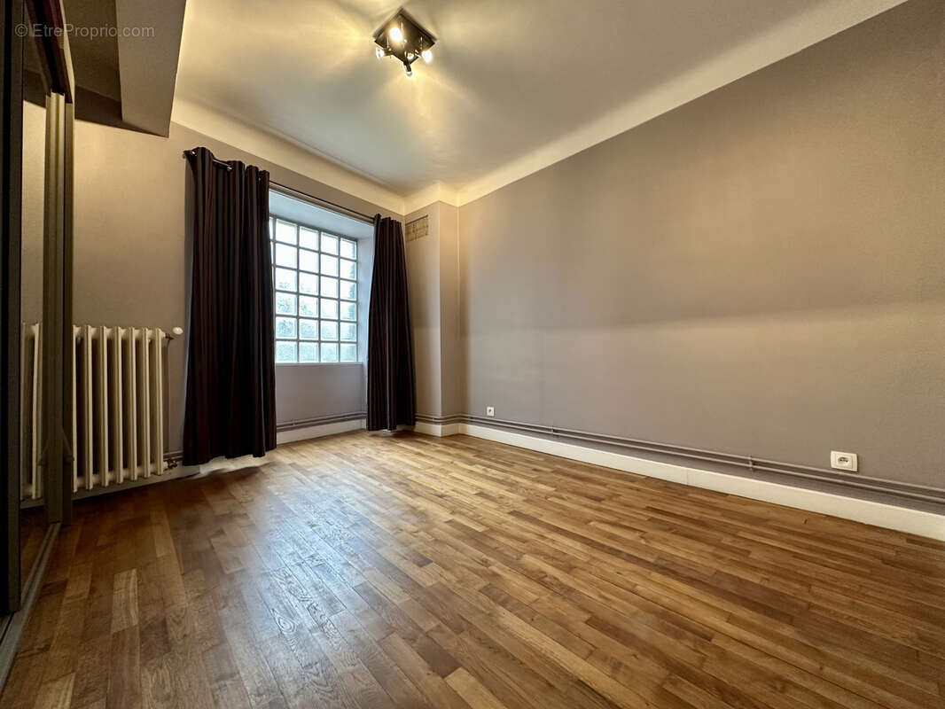 Appartement à ARPAJON-SUR-CERE