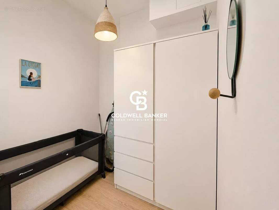 Bel appartement rénové au port de La Ciotat - photo 5