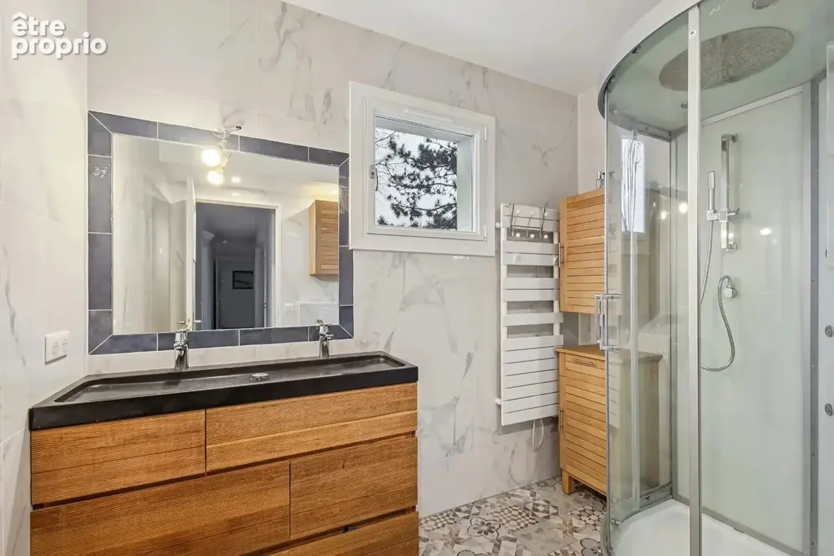 BAS DE CHATOU à 3 mn du RER appartement 5 pièces de 123.55 m² avec 3 chambres, balcon, ascenseur - photo 11