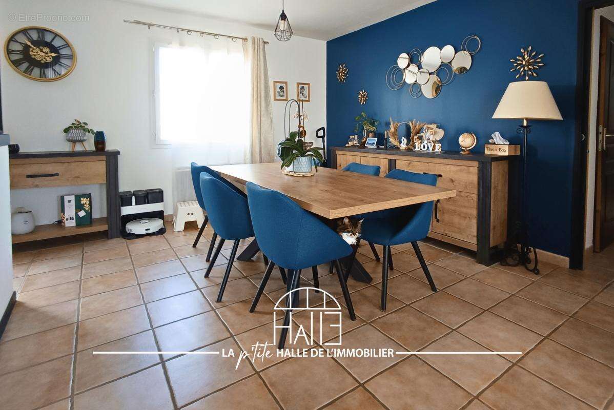 Maison à SAINT-HILAIRE-BONNEVAL