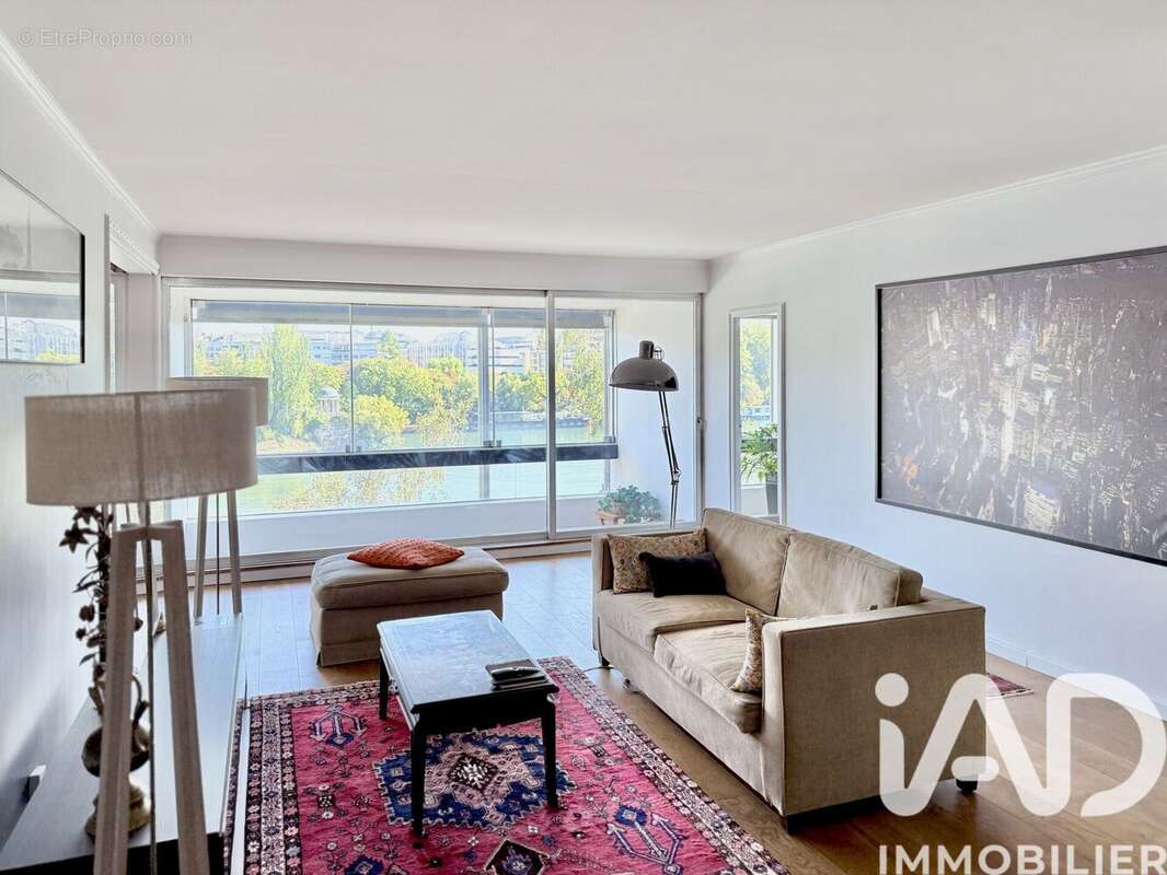 Photo 4 - Appartement à COURBEVOIE