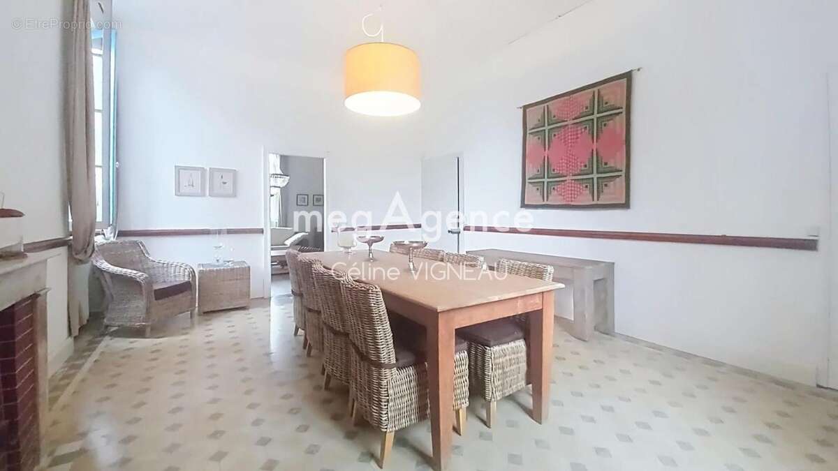 Maison à BEYLONGUE
