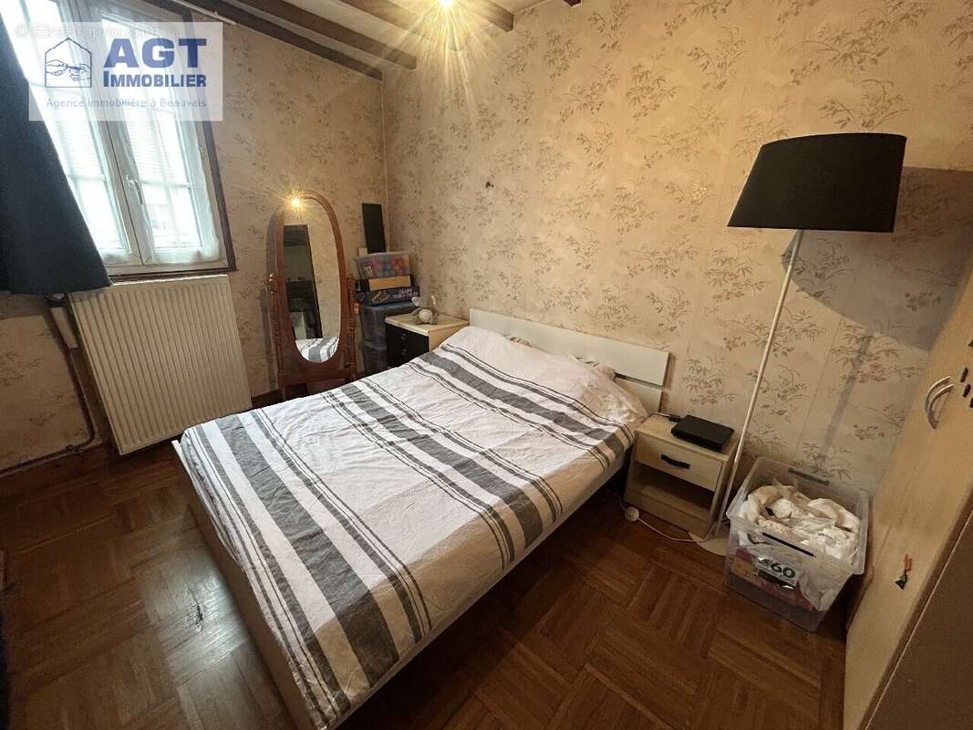 Maison à MILLY-SUR-THERAIN