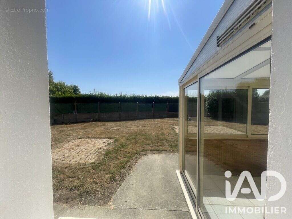 Maison 115 m² à Saint-Glen  - photo 8