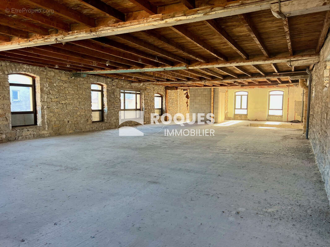  IMMEUBLE de 600 m2 sur 3 niveaux avec parking - photo 12