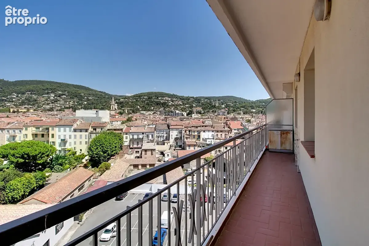 A VENDRE  ! Appartement 3 pièces à Draguignan - Dernier étage avec vue et terrasses - photo 13