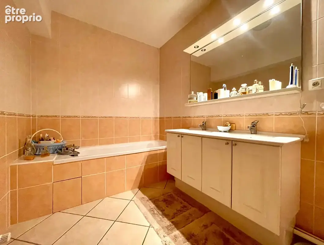 Appartement DIJON 5 Pièces 129 m² - Rez-de-jardin - Quartier Carrières Bacquin - photo 14