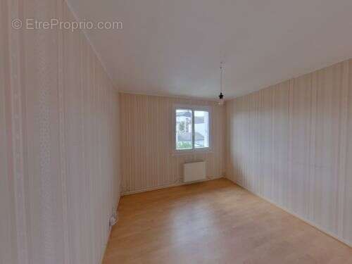 Maison à SAINT-AMAND-MONTROND