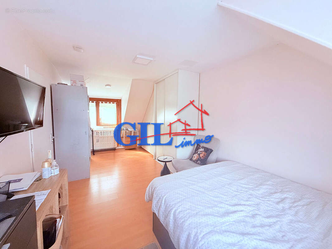 Maison à SAVIGNY-LE-TEMPLE