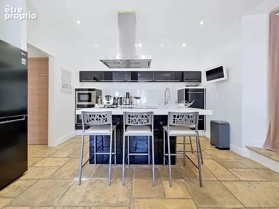 Magnifique maison de ville ,proche commerces et Croisette - 127 m2 habitables - photo 14