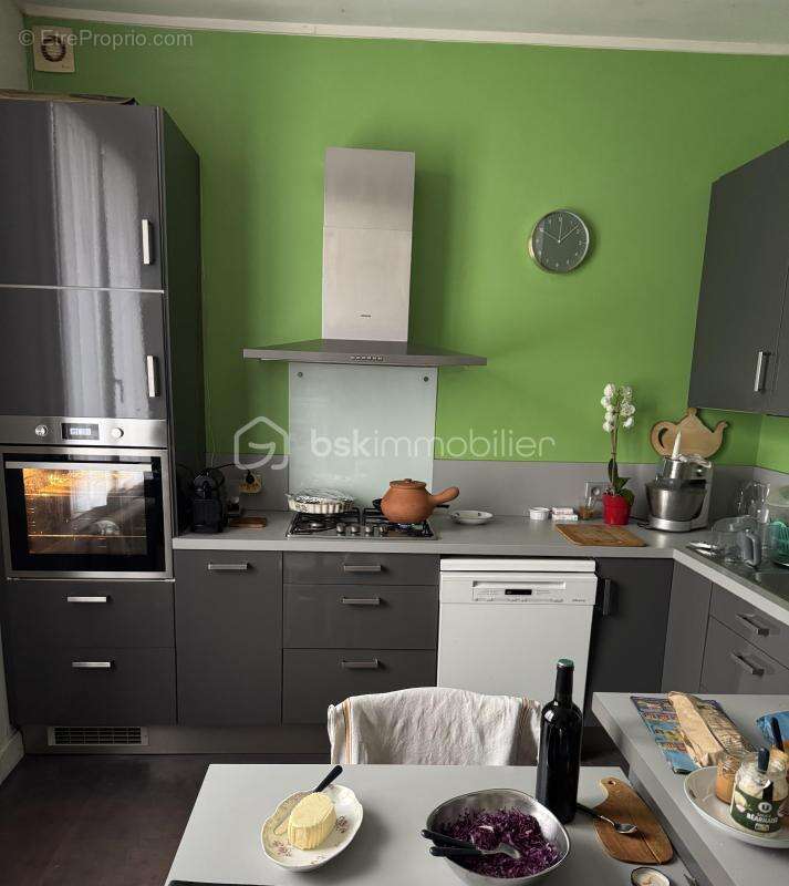 Maison à SAINT-CYR-SUR-LOIRE