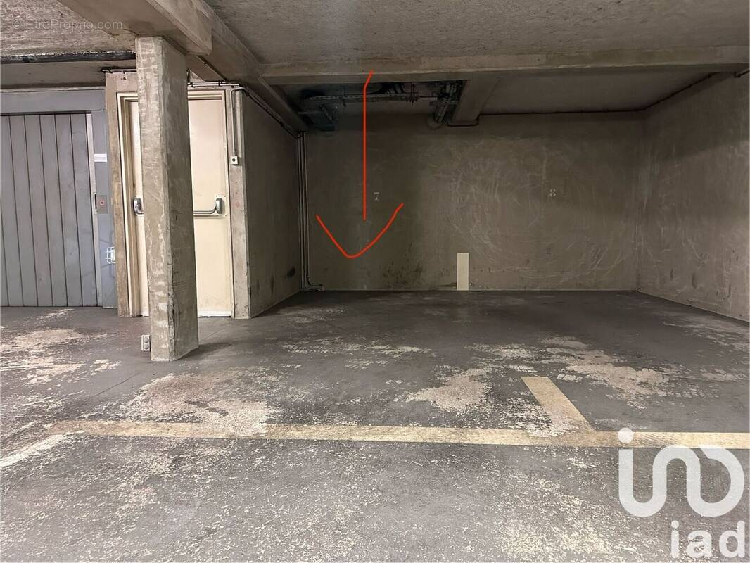 Photo 1 - Parking à ASNIERES-SUR-SEINE