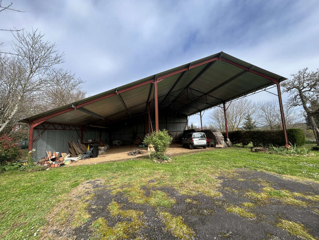 Maison à LA TACHE