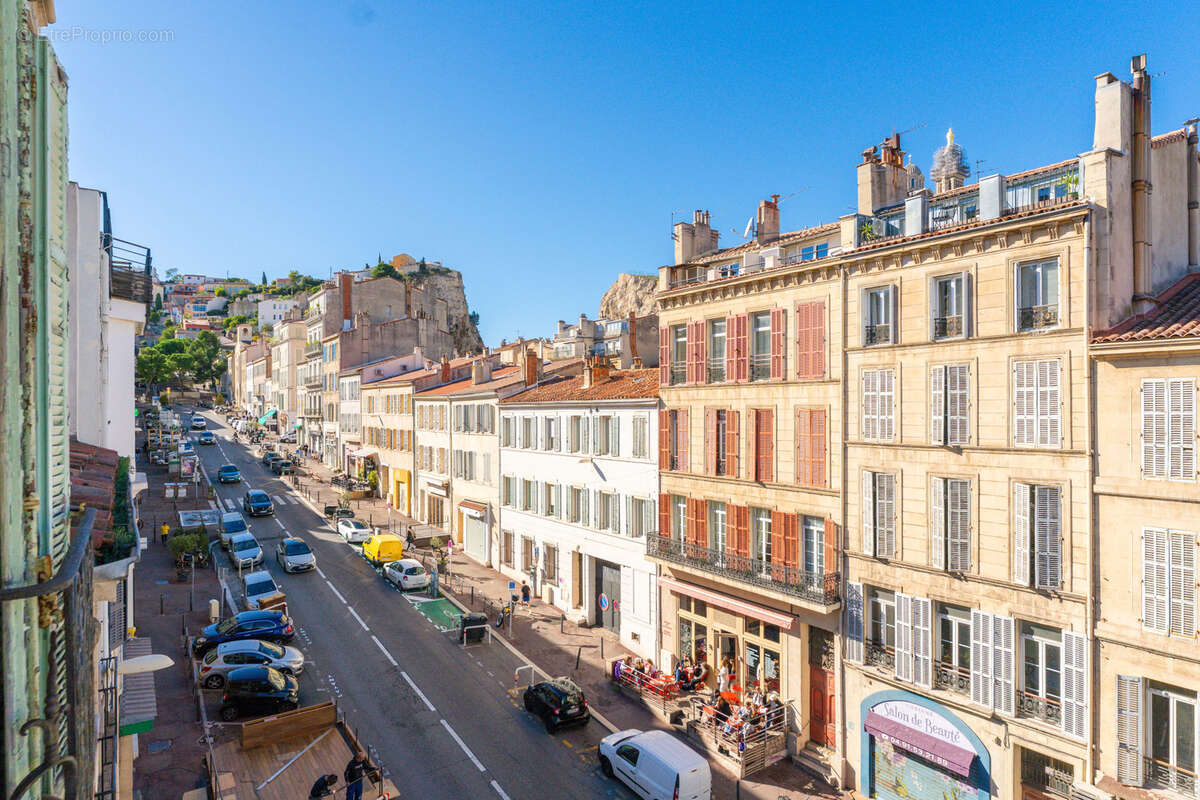 Appartement à MARSEILLE-6E