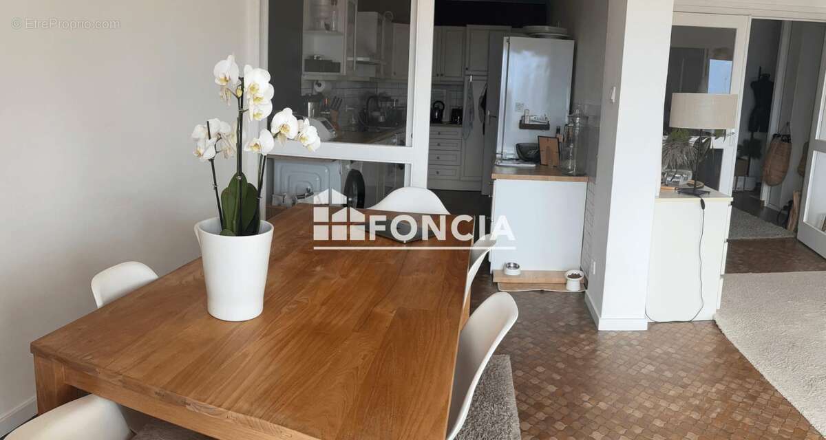 Appartement à SAINT-ISMIER