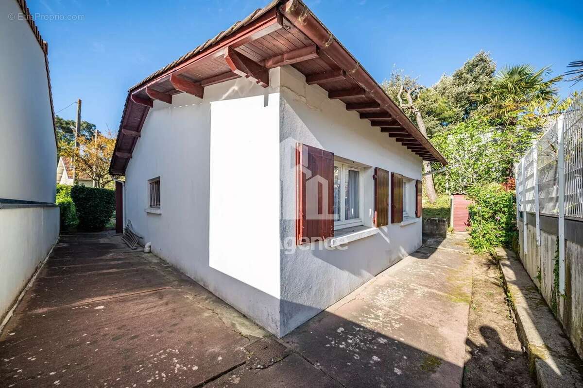 Maison à SAINT-GEORGES-DE-DIDONNE