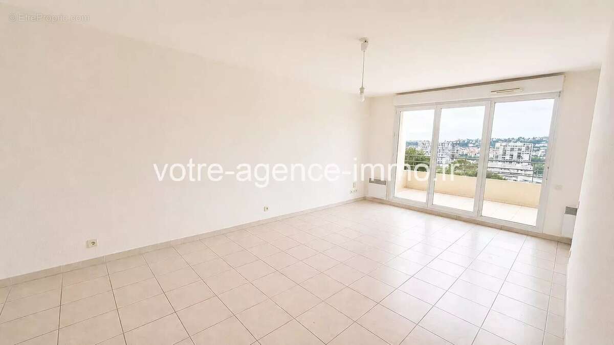 Nice- Corniche Fleurie-2 pièces- terrasse- garage- piscine - photo 6