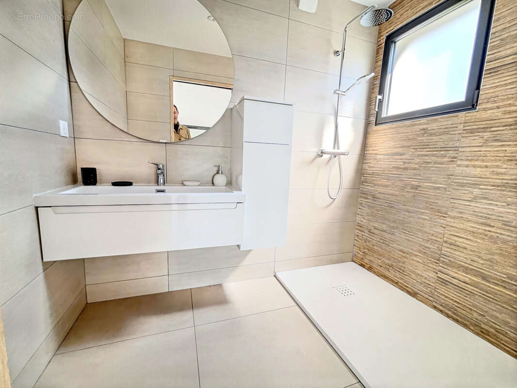 Maison à VIVIERS-DU-LAC