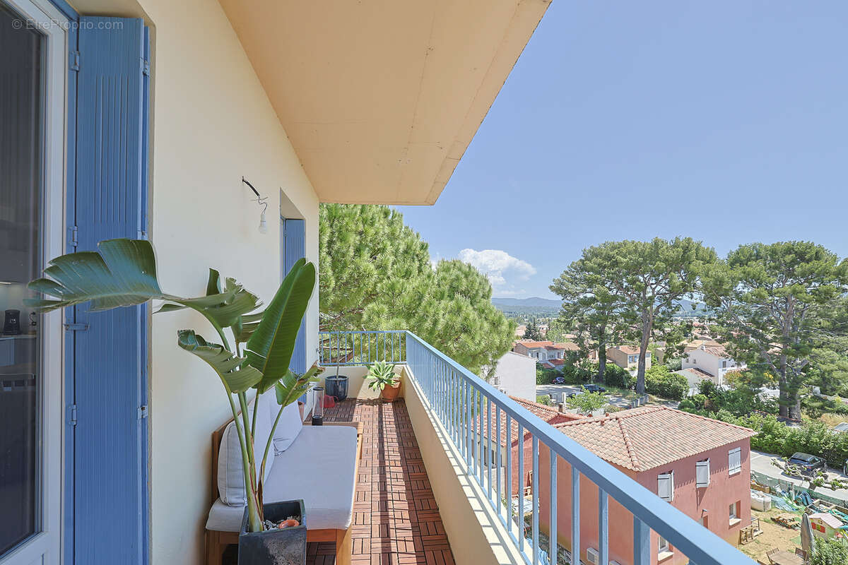 Appartement à LA FARLEDE